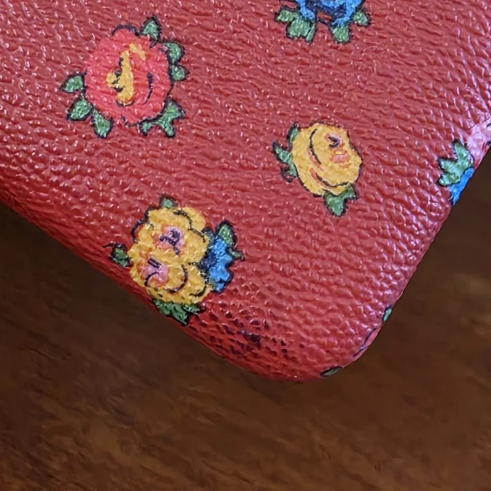 Coach CA716 Vintage Rose Floral Corner Zip Wristlet Red Canvas Leather Wallet